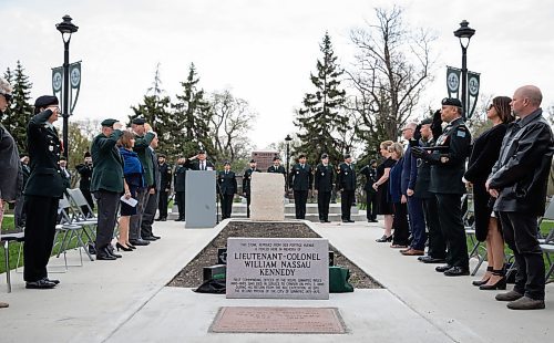 JESSICA LEE / WINNIPEG FREE PRESS

Mayor Scott Gillingham makes a speech May 13, 2023 at Vimy Ridge Memorial Park to honour William Nassau Kennedy, a former commanding officer of the Royal Winnipeg Rifles and the second mayor of Winnipeg. 

Stand up