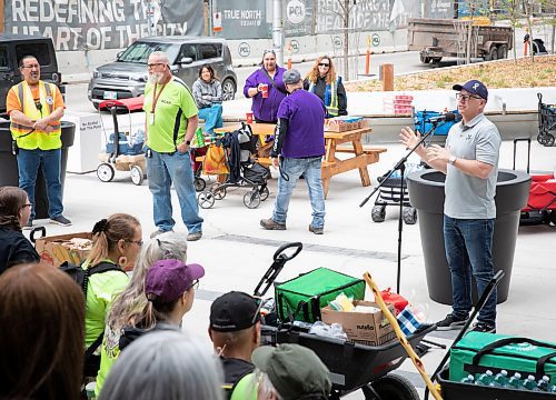 JESSICA LEE / WINNIPEG FREE PRESS

Mayor Scott Gillingham speaks to a group of community patrol groups May 13, 2023 at True North Square. The groups of about a hundred patrolled around the downtown core afterwards, handing out water and snacks.

Reporter: Gabby Piche