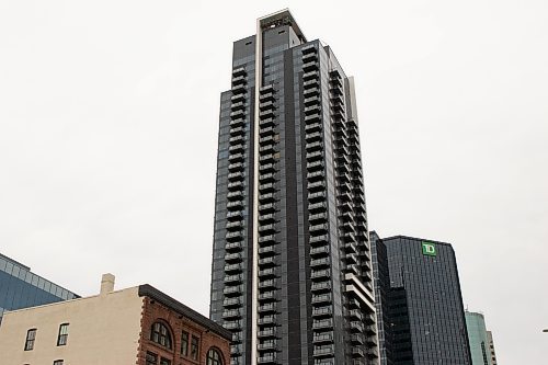 BROOK JONES / WINNIPEG FREE PRESS
Apartments pictued at 300 Main Street (middle) in Winnipeg, Man., Friday, May 12, 2023.
