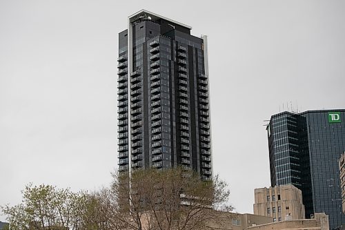 BROOK JONES / WINNIPEG FREE PRESS
Apartments pictued at 300 Main Street (left) in Winnipeg, Man., Friday, May 12, 2023. 