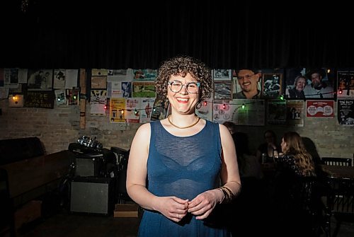 JESSICA LEE / WINNIPEG FREE PRESS

Suzie Martin, Artistic Director of Theatre Projects Manitoba, poses for a photo on May 17, 2023 at the High and Lonesome Club where they announced their 2023-2024 season.

Reporter: Ben Waldman