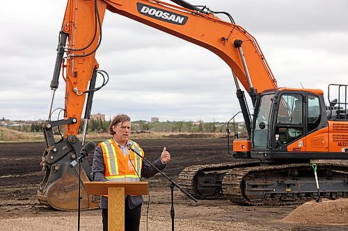 Brandon Mayor Jeff Fawcett speaks during the ceremonial ground-breaking at the location of the future Outdoor Field Sports Complex on Veterans Way east of First Street North on Thursday. (Tim Smith/The Brandon Sun)