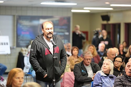 Rick Macl addresses city staff at a moderated city plan meeting at the Brandon Curling Club on Thursday evening. (Colin Slark/The Brandon Sun)