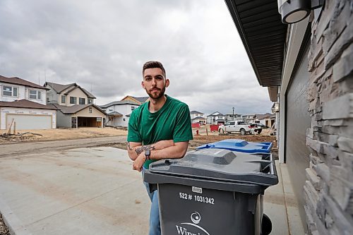 RUTH BONNEVILLE / WINNIPEG FREE PRESS 

Local - Garbage bin waitlist

Photo of Bobby Colquhoun outside his new home in Sage Creek.. He stands next to his garbage and recycling bins that he finally got after waiting two months.

See Joyanne's story. 


May 18th,, 2023