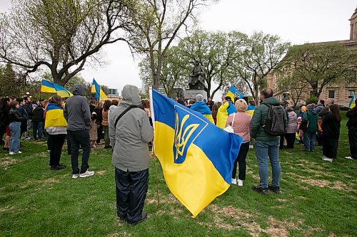 BROOK JONES / WINNIPEG FREE PRESS
Nearly 200 Ukrainians and their supporters gather on the grounds of the Manitoba Legislative Building in Winnipeg, Man., Thursday, May 19, 2023 for Vyshyvanka Day. The annual international holiday is celebrated on the third Thursday of May and is designed to preserve the age-old folk traditions of Ukrainian national clothing, particulary its embroidered clothing. 