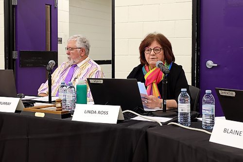Brandon School Trustee Chairperson Linda Ross spoke in the Vincent Massey High School gymnasium on Tuesday evening during a Brandon School Board meeting before dozens of delegates spoke in response to a previous proposal to remove books from school libraries including LGBTQ+ literature and sexual education resources as well as other books. The majority of citizens that crowded the gymnasium were in opposition to banning books from Brandon School Division libraries.
(Tim Smith/The Brandon Sun)