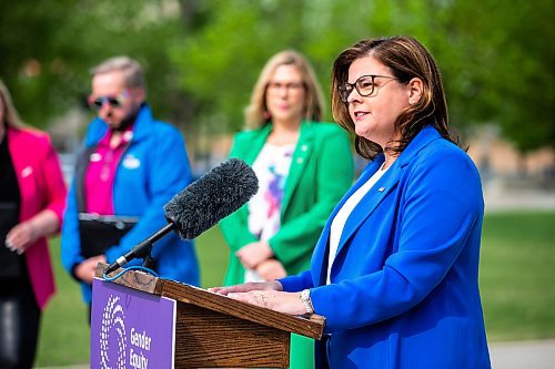 MIKAELA MACKENZIE / WINNIPEG FREE PRESS
 
Premier Heather Stefanson makes an announcement about Pride funding at The Forks on Tuesday, May 23, 2023. 

Winnipeg Free Press 2023.