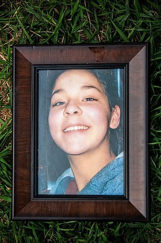 MIKAELA MACKENZIE / WINNIPEG FREE PRESS
 
A photo of Fonassa Bruyere (whose body was discovered in a field northwest Winnipeg in 2007) when she was 17 on Tuesday, May 23, 2023. For Shelley story.

Winnipeg Free Press 2023.