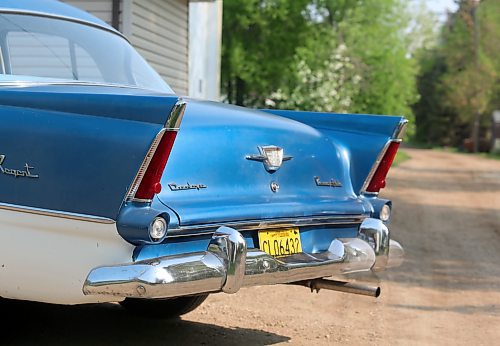 The rear fins of a 1956 Dodge Regent four door with PowerFlite two-speed automatic transmission, sits in Bob Chambers' back driveway in Boissevain on Thursday. (Michele McDougall/The Brandon Sun) 