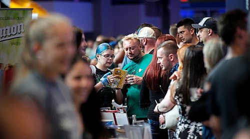 PHIL HOSSACK / WINNIPEG FREE PRESS files
The Flatlander's Beer Festival returns to in-person tasting after having gone virtual for the past two years.