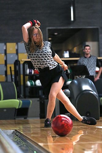 Kelsey Gloor finished fourth in intermediate girls singles, but captured a silver medal with her teammates in the girls team event at the Canadian Tenpin Federation Youth Championships last weekend in Sault Ste. Marie, Ont. (Perry Bergson/The Brandon Sun)