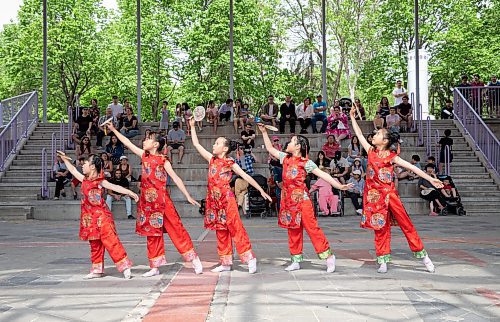 JESSICA LEE / WINNIPEG FREE PRESS

From left to right: Dancers Tina Lu, 6, Alexia Wang, 9, Ivy Cook, 7, Ivy He, 8, and Emily Xu, 9, perform a dance May 27, 2023 at The Forks during an event celebrating Asian Heritage Month.

Stand up