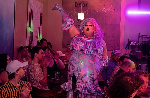 JESSICA LEE / WINNIPEG FREE PRESS

Cake performs at a drag brunch at The Tallest Poppy May 27, 2023 to celebrate Pride Month.

Stand up