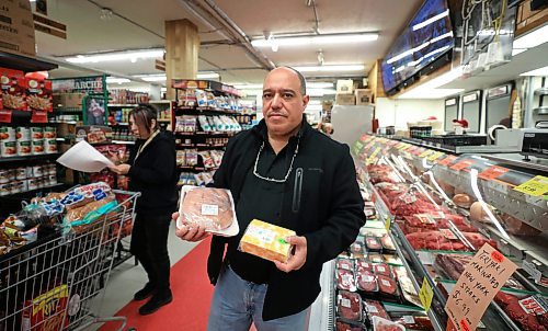 RUTH BONNEVILLE / WINNIPEG FREE PRESS 

Local - FoodFare Thefts

Munther Zeid, owner of the FoodFare at 2285 Portage Ave., holds package food like bricks of cheese and large packaged meat that is being stolen on a regular basis.  

See Chris Kitching story. 

Nov 7th, 2022
