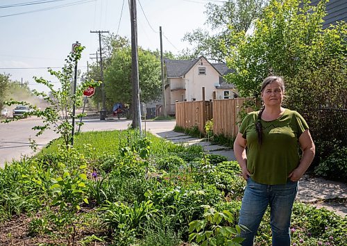 JESSICA LEE / WINNIPEG FREE PRESS

Catherine Flynn, acting chair of Point Douglas Residents Committee, is photographed May 25, 2023 at her Point Douglas home.

Reporter: Julia-Simone Rutgers