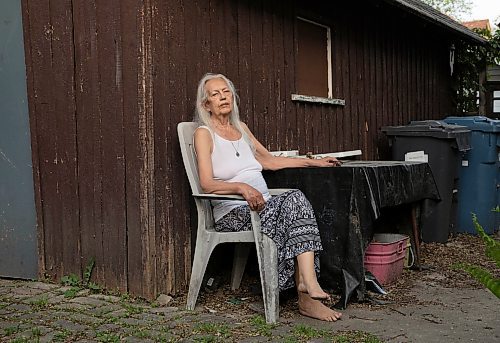 JESSICA LEE / WINNIPEG FREE PRESS

Katherine Bitney is photographed May 25, 2023 at her Point Douglas home.

Reporter: Julia-Simone Rutgers