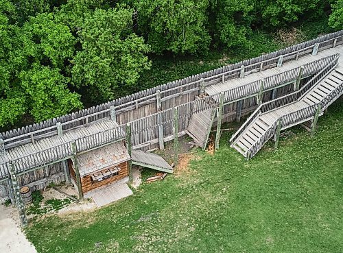 DAVID LIPNOWSKI / WINNIPEG FREE PRESS

An elevated walkway at Fort Gibraltar collapsed during a school field trip, causing 17 children, and an adult to be taken to hospital Wednesday May 31, 2023.