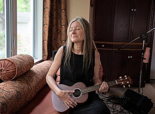 JESSICA LEE / WINNIPEG FREE PRESS

Karen Hammarstrand, a jazz-folk singer songwriter, is photographed at her home June 1, 2023.

Reporter: Alan Small