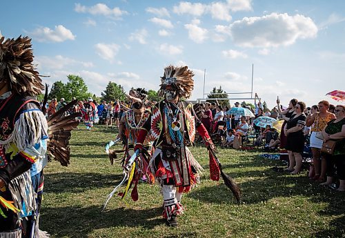 JESSICA LEE / WINNIPEG FREE PRESS

A dancer is photographed June 1, 2023 during Seven Oaks School Division&#x2019;s Grad pow wow. Thousands attended and danced.

Stand up