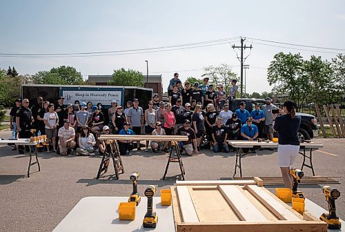 JESSICA LEE / WINNIPEG FREE PRESS

Several dozen students, teachers and community members at Shaftesbury High School gathered June 3, 2023 to build beds to end child bedlessness in Winnipeg.

Stand up