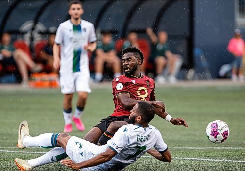 JOHN WOODS / WINNIPEG FREE PRESS
Valour FC&#x2019;s Pacifique Niyongabire (24) and York United FC&#x2019;s Jonathan Grant (7) collide during first half Canadian Premier League action in Winnipeg Sunday, June 4, 2023.
 
Reporter: ?