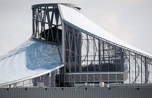 JOHN WOODS / WINNIPEG FREE PRESS
The roof of the new $130-million garden is faulty and is undergoing repairs Tuesday, June 6, 2023. Butterflies are escaping. They&#x576;e been removed and stored in another facility at the zoo. Scaffolding can be seen.

Re: rollason