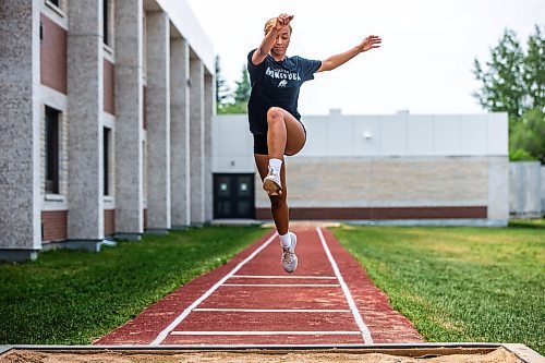 MIKAELA MACKENZIE / WINNIPEG FREE PRESS


Arriana Lawrence does warm-up drills for long jump during track practice at Garden City Collegiate on Wednesday, June 7, 2023. For Donald story.
Winnipeg Free Press 2023