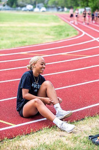 MIKAELA MACKENZIE / WINNIPEG FREE PRESS


Arriana Lawrence ties her laces before track practice at Garden City Collegiate on Wednesday, June 7, 2023. For Donald story.
Winnipeg Free Press 2023