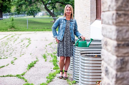 MIKAELA MACKENZIE / WINNIPEG FREE PRESS


Marcie Wood, director of Willow Place (a family violence shelter), poses for a photo with the new garden boxes on Thursday, June 8, 2023. The shelter is one of 12 community organizations that recieved funding through Winnipeg Food Council&#x2019;s Community Gardens and Urban Agriculture small grants program. For &#x2014; story.
Winnipeg Free Press 2023