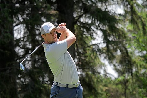 Jay Thiesen shot 5-under 139 over two rounds to capture the Grey Owl golf tournament title at Clear Lake Golf Course on Sunday. (Thomas Friesen/The Brandon Sun)