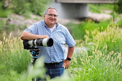 RUTH BONNEVILLE / WINNIPEG FREE PRESS

Green Page - Wildlife Photographer

Portrait of  Professional bird and wildlife photographer Walter Potrebka, for story.

Story: Green Page.  Professional bird and wildlife photographer Walter Potrebka,  has had a top 100 finish in the Audubon Society Bird Photography competition, and was a published finalist in the 2022 Bird Photographer of the Year contest. He teaches birding ethics, gives owl tours and uses his passion to help conservation projects. His style combines nature photography with the proactive, issue-oriented approach of documentary photography and can be used as a tool for change. 

Story publication date: Saturday, June 17th, 2023
Reporter: Janine LeGal,

June 9th,  2023