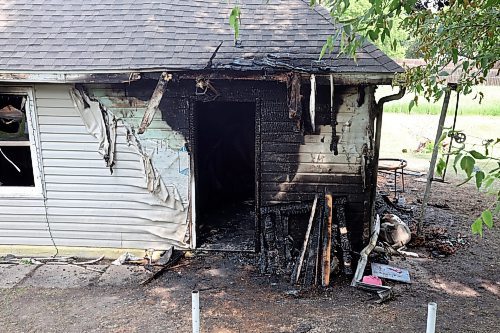 12062023
A fire occured at a home on 8th Street North in Brandon overnight. 
(Tim Smith/The Brandon Sun)