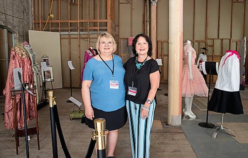 JESSICA LEE / WINNIPEG FREE PRESS

Volunteers Debra Akister (left) and Barb Howie pose for a photo at the Costume Museum of Canada June 13, 2023.

Reporter: Aaron Epp