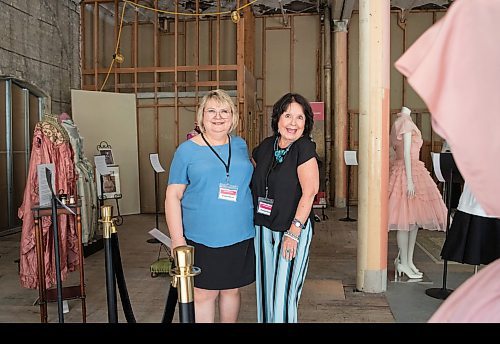 JESSICA LEE / WINNIPEG FREE PRESS

Volunteers Debra Akister (left) and Barb Howie pose for a photo at the Costume Museum of Canada June 13, 2023.

Reporter: Aaron Epp