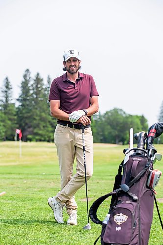 MIKAELA MACKENZIE / WINNIPEG FREE PRESS


Jordy Lutz, one of the organizers for the Prairie Scratch Tour, practices on the driving range at Elmhurst Golf &amp; Country Club on Tuesday, June 13, 2023. For Josh story.
Winnipeg Free Press 2023