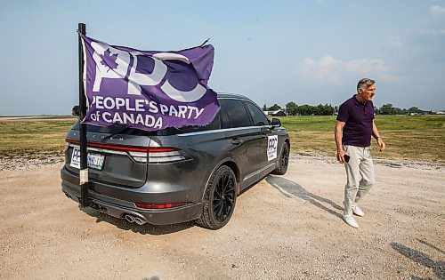 JOHN WOODS / WINNIPEG FREE PRESS
Maxime Bernier, leader of the People&#x2019;s Party of Canada (PPC), heads out to canvas residents in Roland, Manitoba, Tuesday, June 13, 2023. Bernier is running in the Portage-Lisgar by-election.

Reporter: sanders