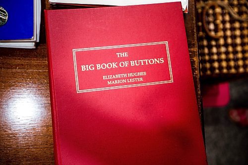 MIKAELA MACKENZIE / WINNIPEG FREE PRESS
Rita Wasney’s copy of The Big Book of Buttons.