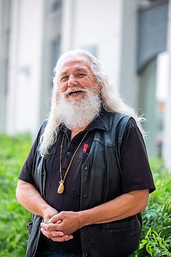 MIKAELA MACKENZIE / WINNIPEG FREE PRESS


Glenn Cochrane, one of the elders being honoured at this year&#x573; Keeping The Fires Burning ceremony, in Winnipeg on Wednesday, June 14, 2023. For Shelley Cook story.
Winnipeg Free Press 2023