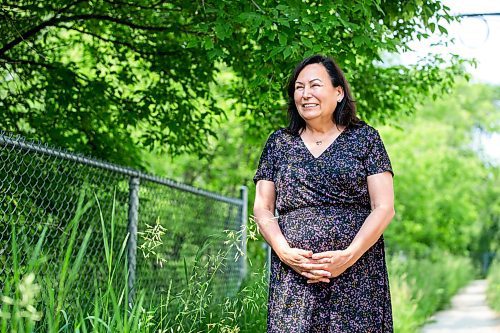 MIKAELA MACKENZIE / WINNIPEG FREE PRESS


Sandra DeLaronde, one of the elders being honoured at this year&#x573; Keeping The Fires Burning ceremony, in Winnipeg on Wednesday, June 14, 2023. For Shelley Cook story.
Winnipeg Free Press 2023