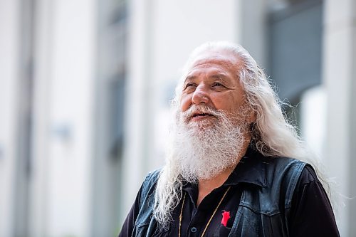 MIKAELA MACKENZIE / WINNIPEG FREE PRESS


Glenn Cochrane, one of the elders being honoured at this year&#x573; Keeping The Fires Burning ceremony, in Winnipeg on Wednesday, June 14, 2023. For Shelley Cook story.
Winnipeg Free Press 2023