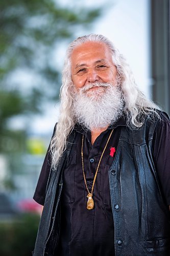 MIKAELA MACKENZIE / WINNIPEG FREE PRESS


Glenn Cochrane, one of the elders being honoured at this year&#x573; Keeping The Fires Burning ceremony, in Winnipeg on Wednesday, June 14, 2023. For Shelley Cook story.
Winnipeg Free Press 2023