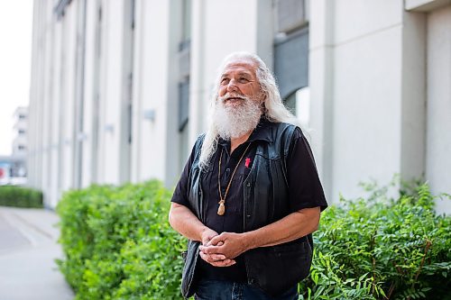 MIKAELA MACKENZIE / WINNIPEG FREE PRESS


Glenn Cochrane, one of the elders being honoured at this year&#x573; Keeping The Fires Burning ceremony, in Winnipeg on Wednesday, June 14, 2023. For Shelley Cook story.
Winnipeg Free Press 2023