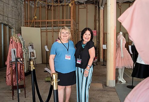 JESSICA LEE / WINNIPEG FREE PRESS

Volunteers Debra Akister (left) and Barb Howie pose for a photo at the Costume Museum of Canada June 13, 2023.

Reporter: Aaron Epp