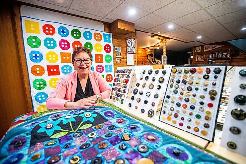 MIKAELA MACKENZIE / WINNIPEG FREE PRESS


Rita Wasney, who has been collecting buttons for 30 years, shows some of her collection in her home in East Saint Paul on Tuesday, June 13, 2023. For Dave Sanderson story.
Winnipeg Free Press 2023