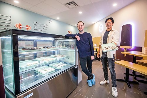 MIKAELA MACKENZIE / WINNIPEG FREE PRESS


Owners Michael Myer (left) and Norman Barairo at Pronuts, a new high-protein donut shop, on Academy Road on Thursday, June 15, 2023. For Gabby story.
Winnipeg Free Press 2023