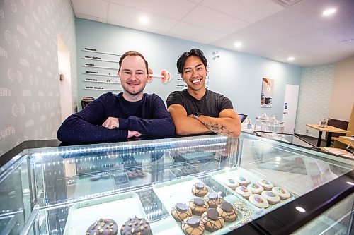 MIKAELA MACKENZIE / WINNIPEG FREE PRESS


Owners Michael Myer (left) and Norman Barairo at Pronuts, a new high-protein donut shop, on Academy Road on Thursday, June 15, 2023. For Gabby story.
Winnipeg Free Press 2023