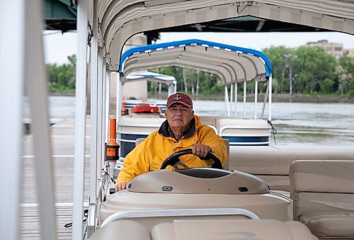 JESSICA LEE / WINNIPEG FREE PRESS

Gord Cartwright, owner of Splash Dash Boat Tours, is photographed with his boats June 16, 2023 at the Forks. Spash Dash Boat Tours is up for sale currently.

Reporter:  ??
