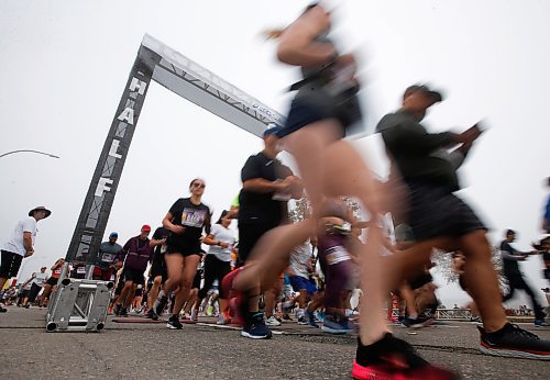 JOHN WOODS / WINNIPEG FREE PRESS
Runners start the 45th Manitoba Marathon in Winnipeg, Sunday, June 18, 2023. 

Reporter: Donald