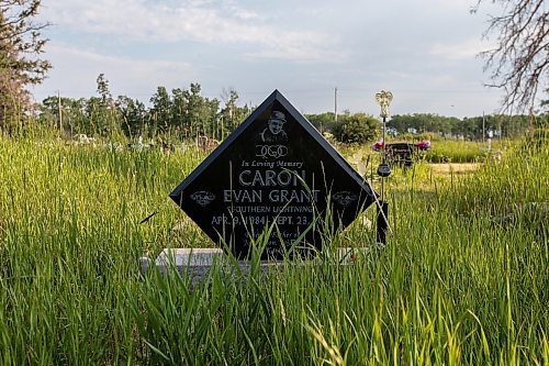 Daniel Crump / Winnipeg Free Press. Evan Caron&#x573; grave in the Gypsumville cemetery. Evan was shot and killed by police in Winnipeg in 2017. June 17, 2023.