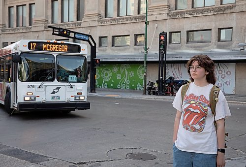 JESSICA LEE / WINNIPEG FREE PRESS

Cory Riedel waits for the bus at the Graham and Vaughan bus stop June 20, 2023 at 4 pm.

Reporter: Katrina Clarke